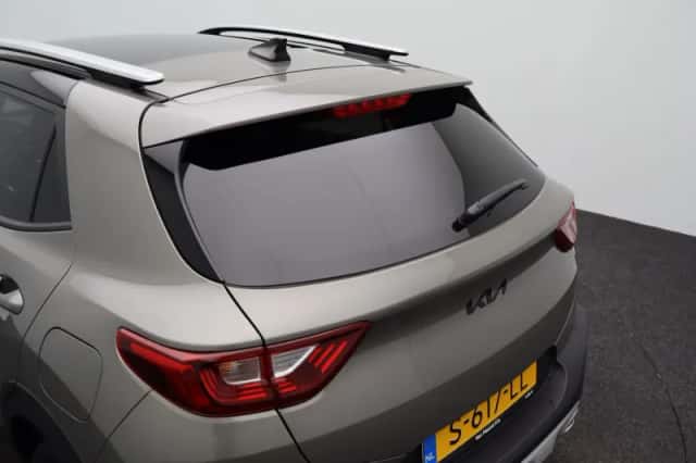 Kia Stonic (2023) thumbnail 42