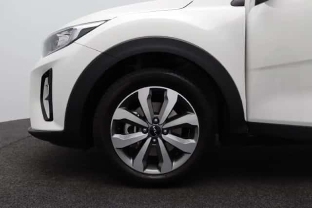 Kia Stonic (2022) thumbnail 15