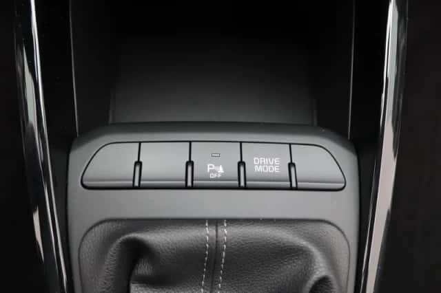 Kia Stonic (2022) thumbnail 23