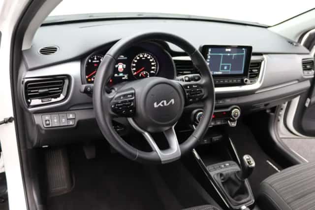 Kia Stonic (2022) thumbnail 26