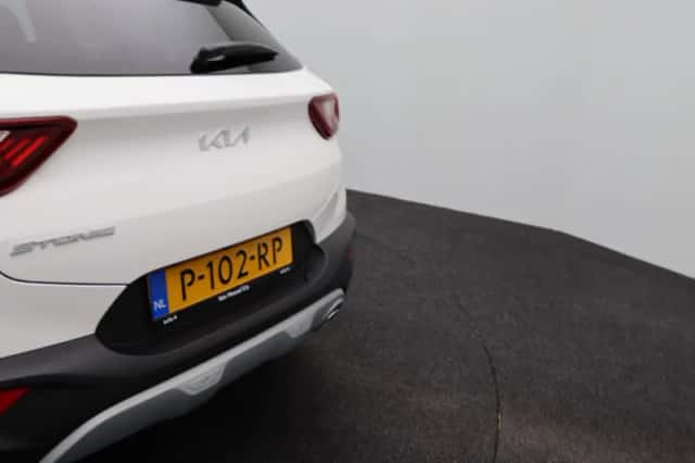 Kia Stonic (2022) thumbnail 34