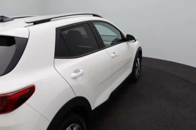 Kia Stonic (2022) thumbnail 36