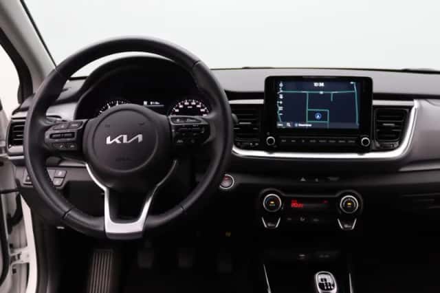 Kia Stonic (2022) thumbnail 7