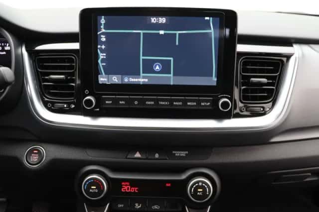Kia Stonic (2022) thumbnail 9