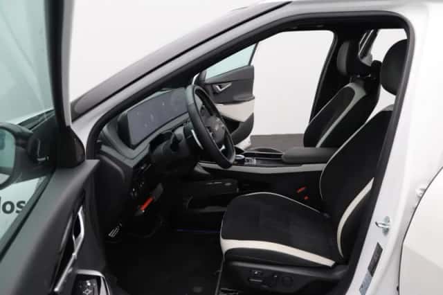 Kia EV6 (2024) thumbnail 11