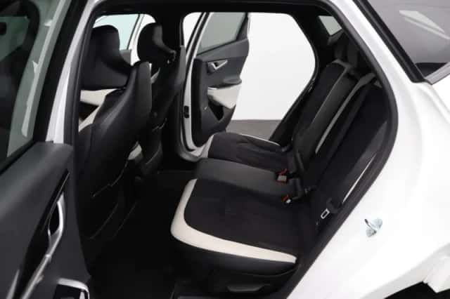 Kia EV6 (2024) thumbnail 12