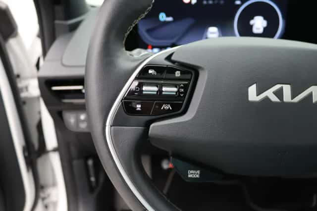 Kia EV6 (2024) thumbnail 19