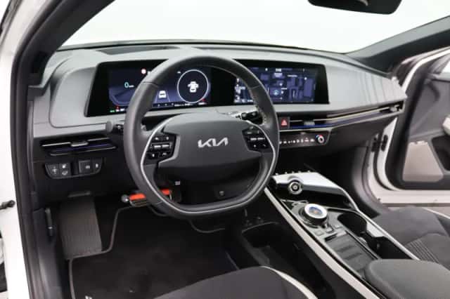 Kia EV6 (2024) thumbnail 28
