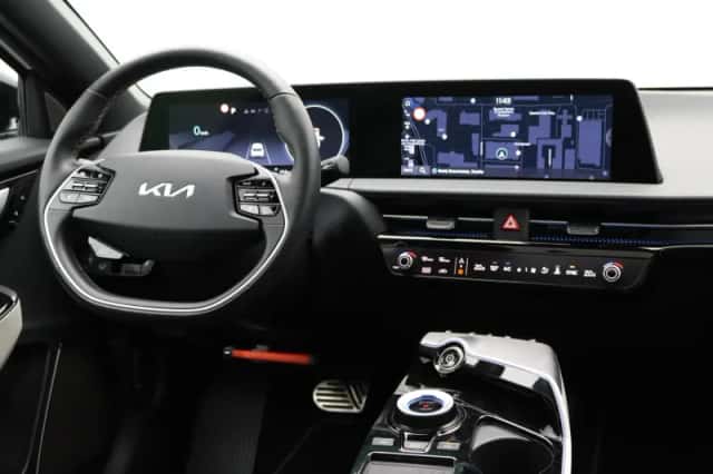 Kia EV6 (2024) thumbnail 30