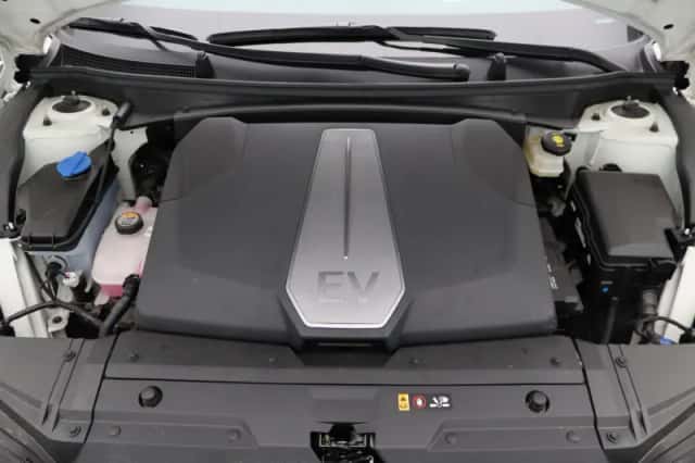 Kia EV6 (2024) thumbnail 35