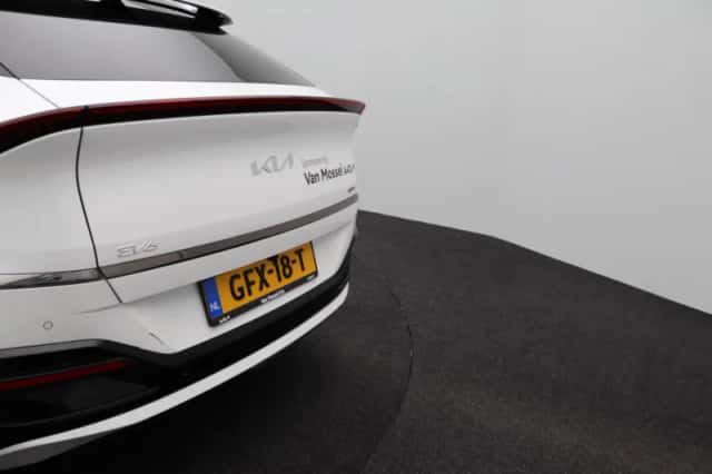 Kia EV6 (2024) thumbnail 39