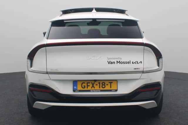 Kia EV6 (2024) thumbnail 5