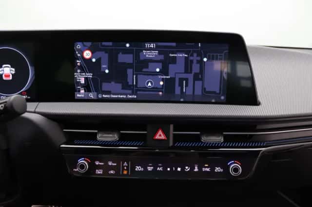 Kia EV6 (2024) thumbnail 9