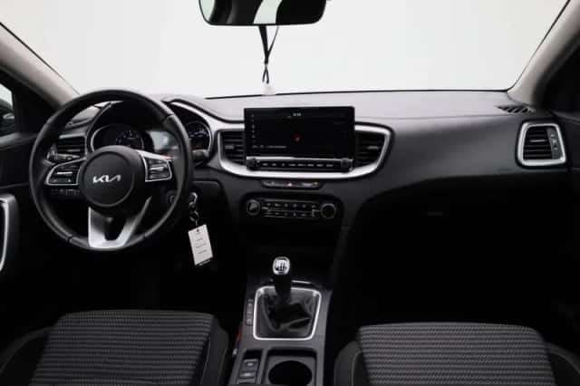 Kia Ceed Sportswagon (2024) thumbnail 32