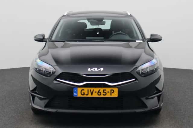Kia Ceed Sportswagon (2024) thumbnail 5