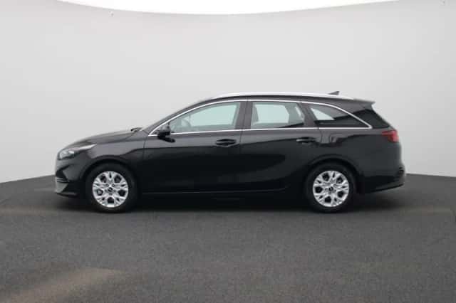 Kia Ceed Sportswagon (2024) thumbnail 6