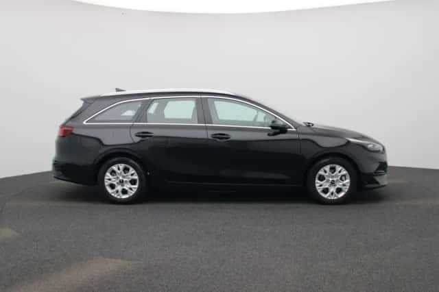 Kia Ceed Sportswagon (2024) thumbnail 8