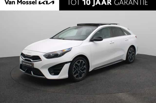 Kia Proceed (2023) thumbnail 1