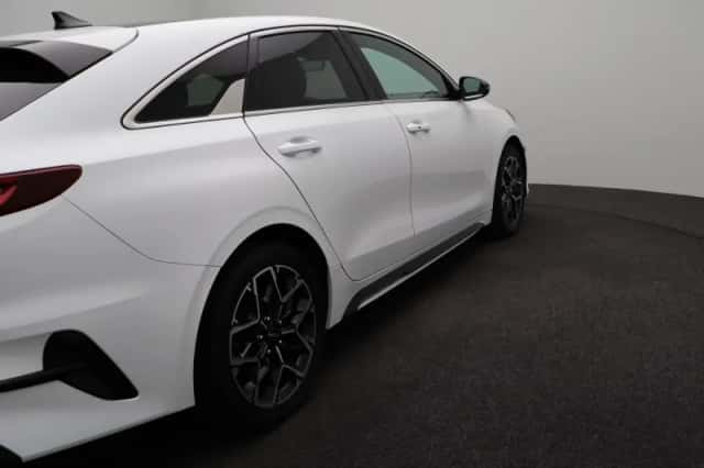 Kia Proceed (2023) thumbnail 46