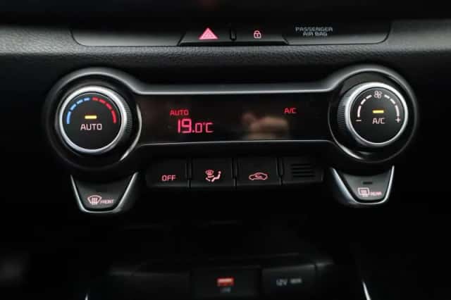 Kia Stonic (2025) thumbnail 21