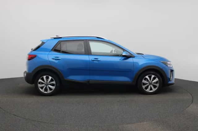 Kia Stonic (2025) thumbnail 6