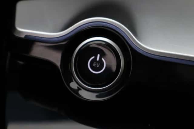 Kia EV6 (2023) thumbnail 17