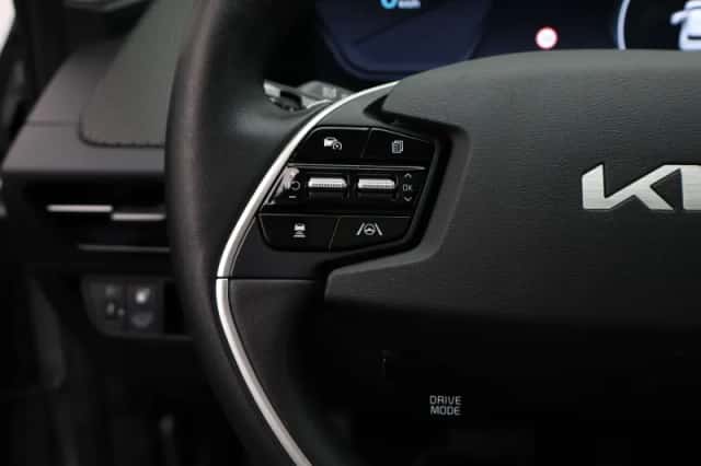 Kia EV6 (2023) thumbnail 19