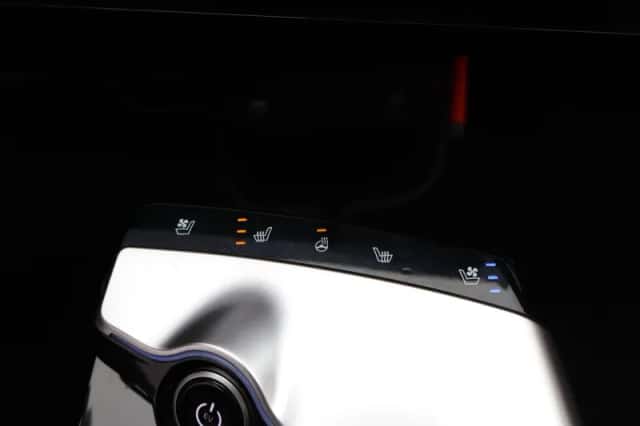 Kia EV6 (2023) thumbnail 22