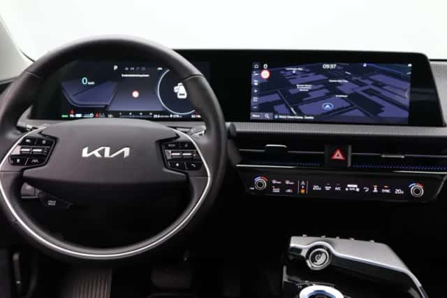 Kia EV6 (2023) thumbnail 7