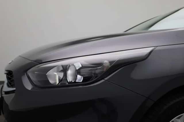 Kia Ceed Sportswagon (2024) thumbnail 17