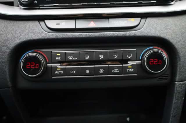 Kia Ceed Sportswagon (2024) thumbnail 19