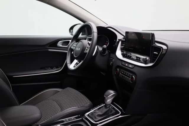 Kia Ceed Sportswagon (2024) thumbnail 32