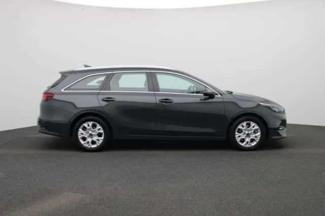 Kia Ceed Sportswagon (2024) thumbnail 8