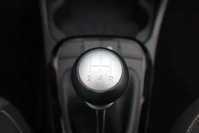 Kia Picanto (2025) thumbnail 17