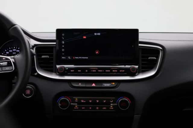Kia Ceed Sportswagon (2024) thumbnail 11