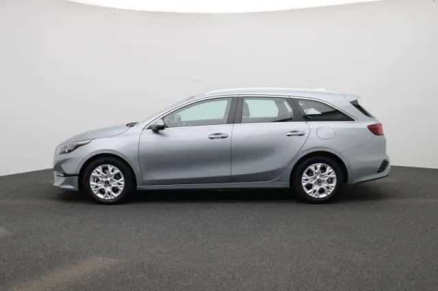 Kia Ceed Sportswagon (2024) thumbnail 6