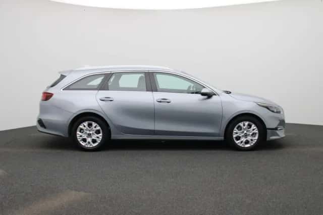 Kia Ceed Sportswagon (2024) thumbnail 8