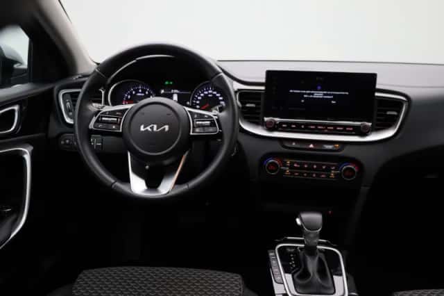 Kia Ceed Sportswagon (2024) thumbnail 9