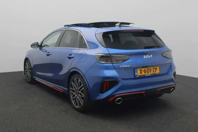 Kia Ceed (2024) thumbnail 4