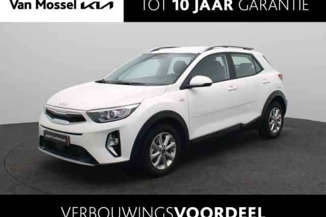 Kia Stonic (2022) thumbnail 1