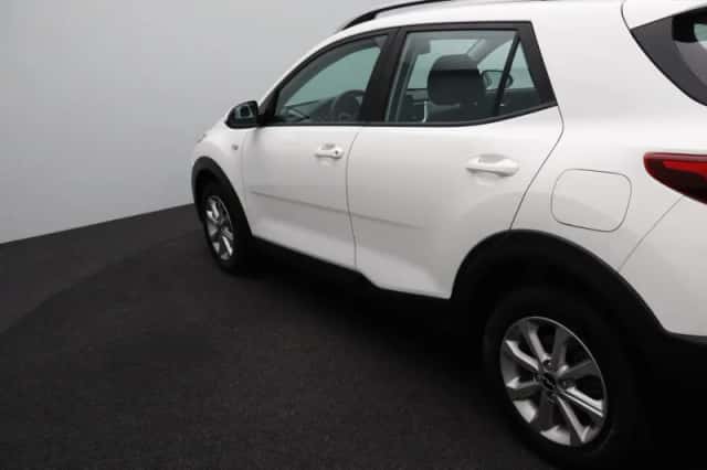Kia Stonic (2022) thumbnail 33