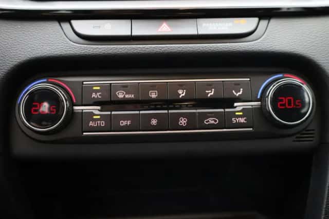 Kia Ceed Sportswagon (2024) thumbnail 19