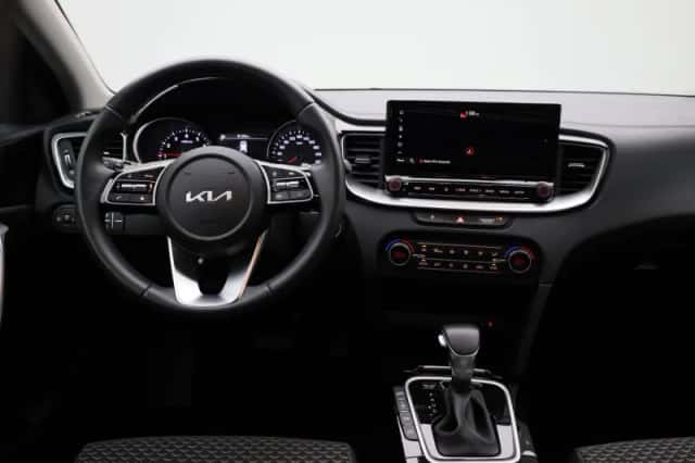 Kia Ceed Sportswagon (2024) thumbnail 9