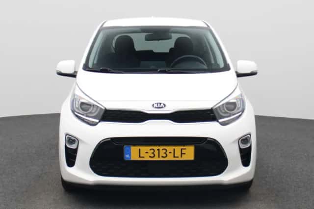 Kia Picanto (2021) thumbnail 4