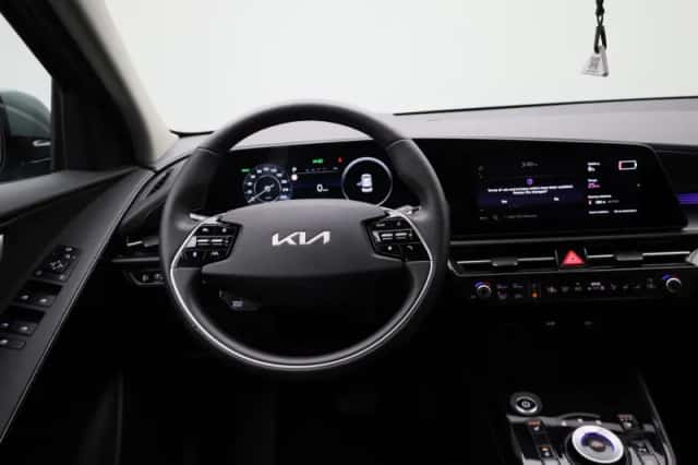 Kia Niro EV (2025) thumbnail 8