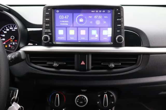 Kia Picanto (2022) thumbnail 11