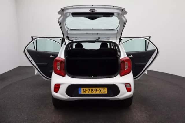 Kia Picanto (2022) thumbnail 15
