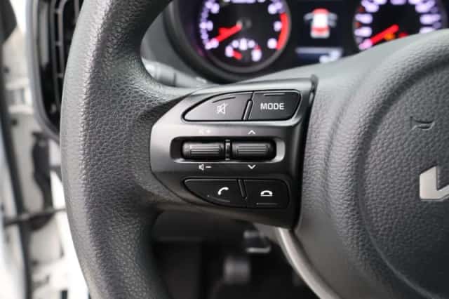 Kia Picanto (2022) thumbnail 20
