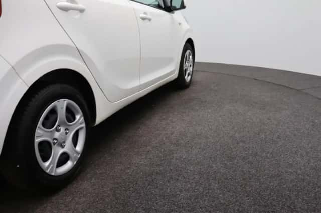Kia Picanto (2022) thumbnail 36