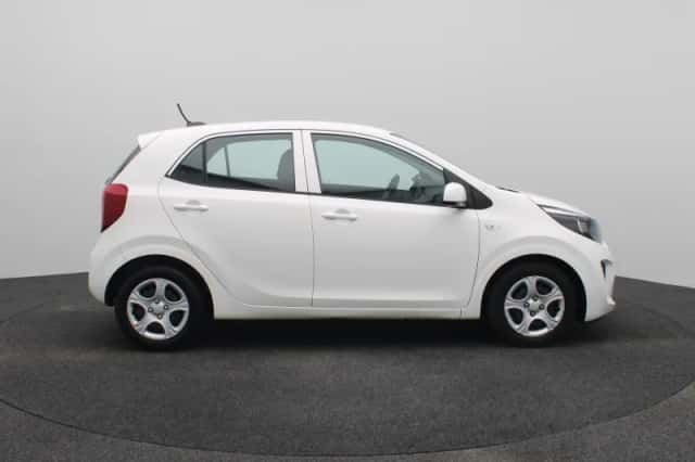 Kia Picanto (2022) thumbnail 8